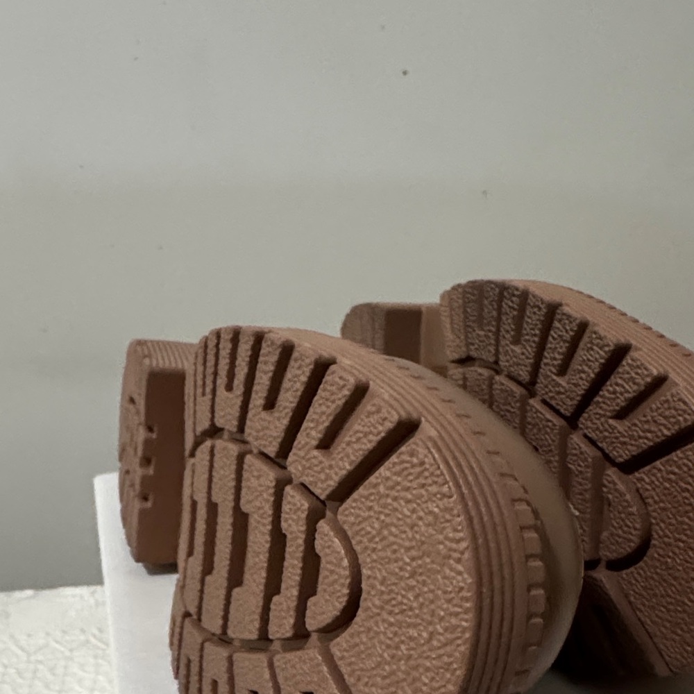 Stylish Brown Loafers with Silver Detail - Picture 2 of 4
